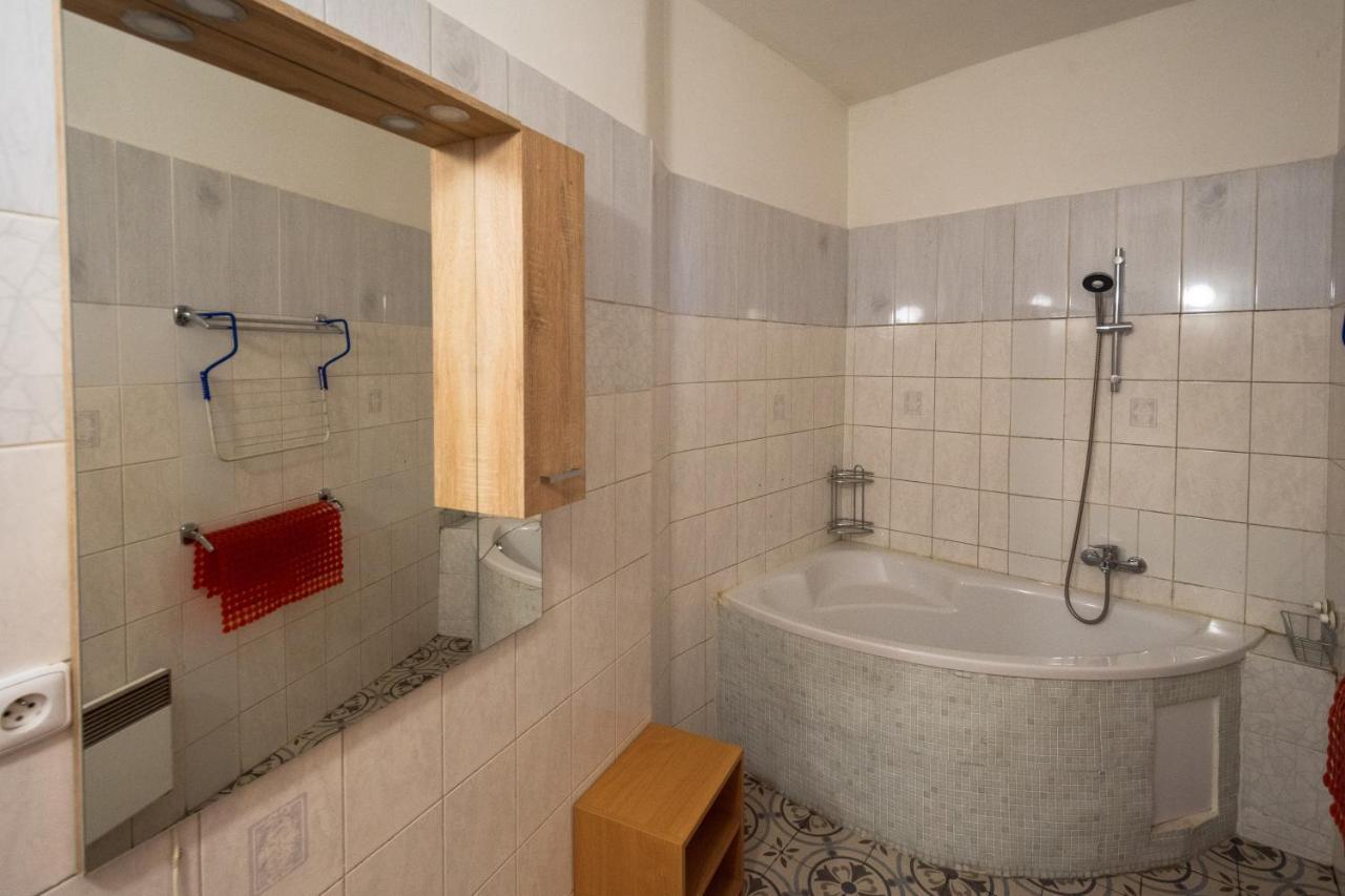 Red Point Hotel Tabor Luaran gambar